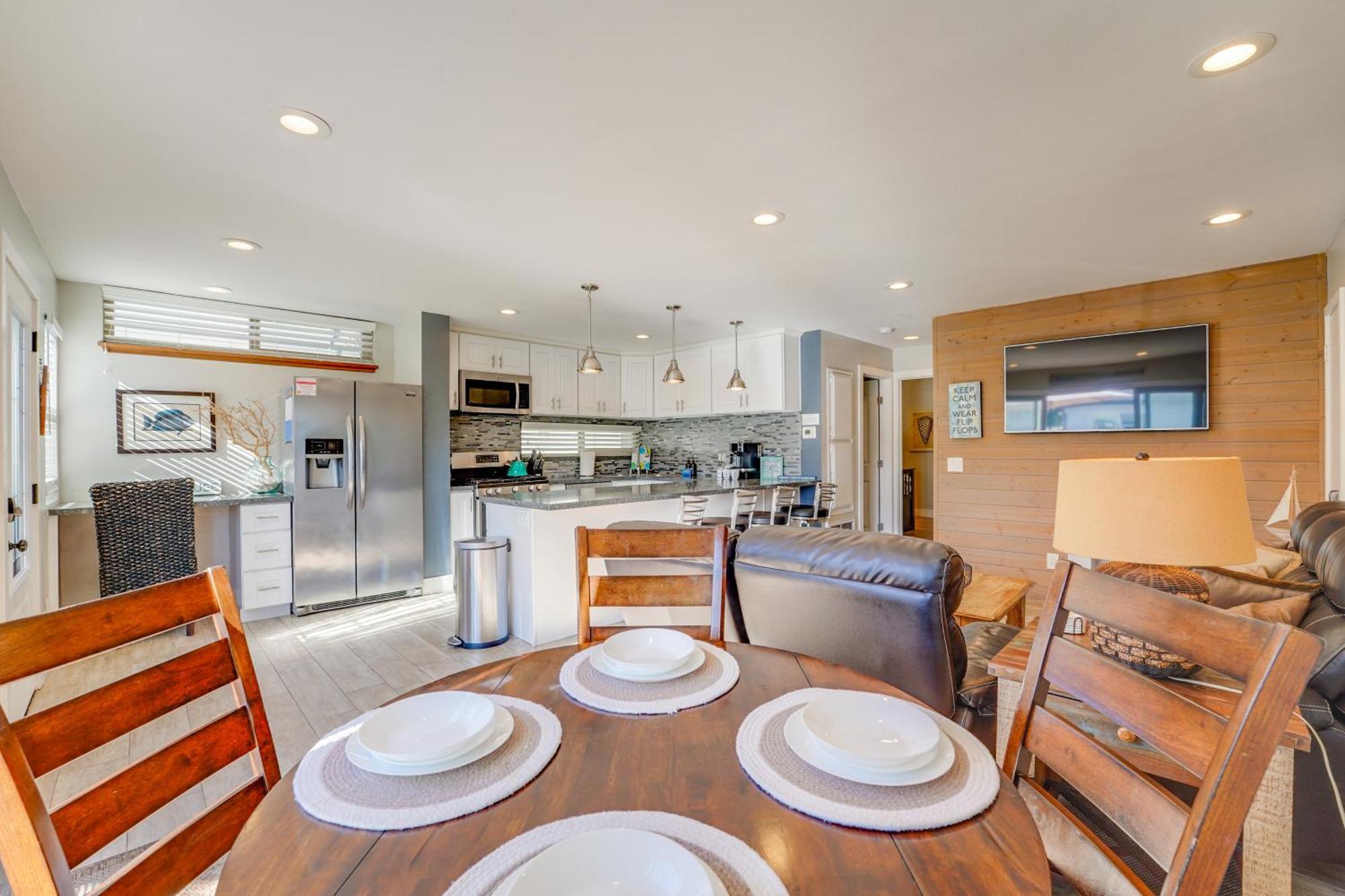 Stunning Beach Home - Large Patio, Parking, Ac & Dog Friendly! San Diego Eksteriør bilde